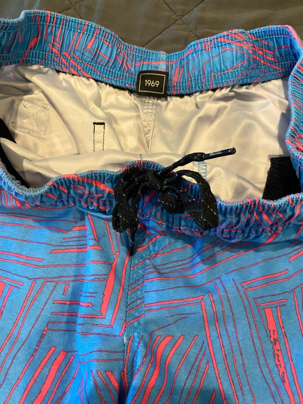 Quiksilver Blue & Coral Patterned Shorts - Picture 4 of 6